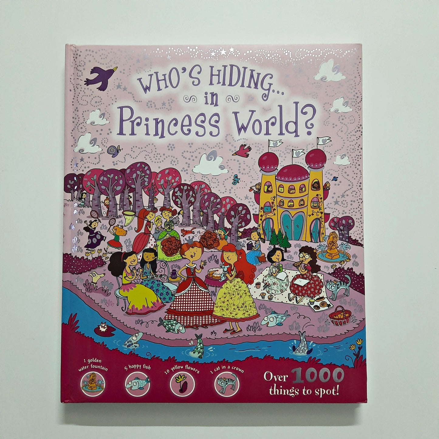 Who's Hiding in Princess World? Over 1000 things to spot